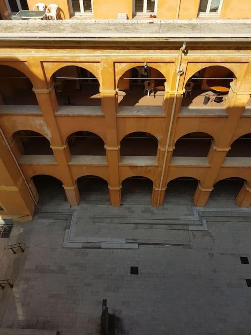 Studette En Plein Coeur Du Vieux Nice Exteriér fotografie