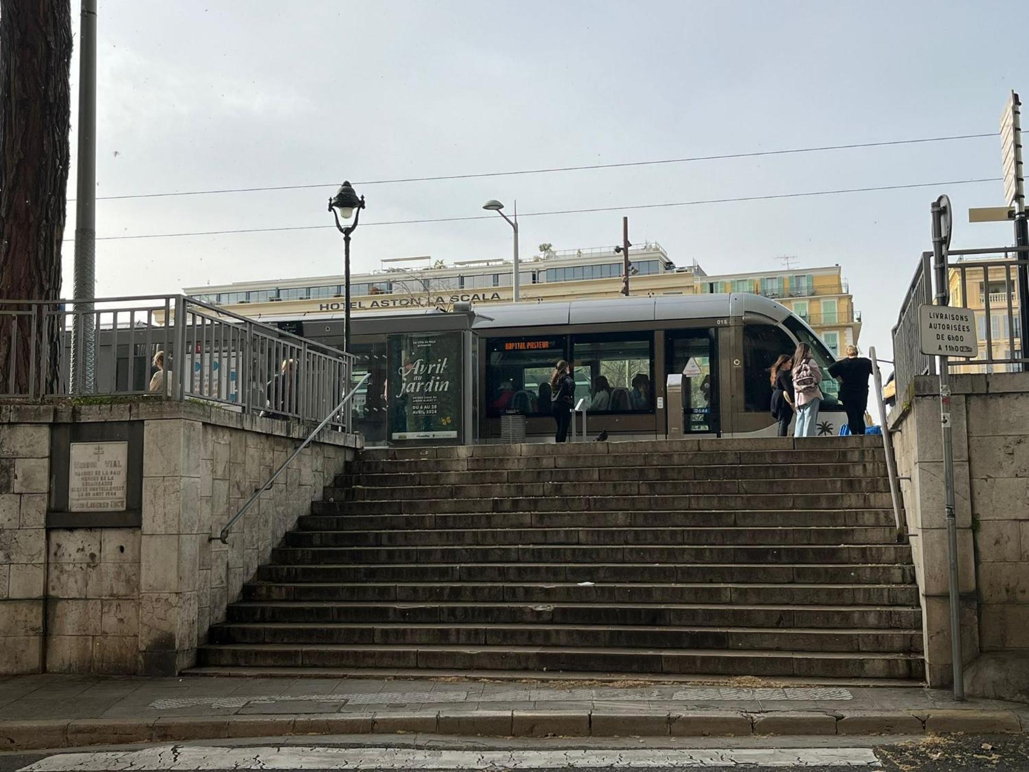 Studette En Plein Coeur Du Vieux Nice Exteriér fotografie